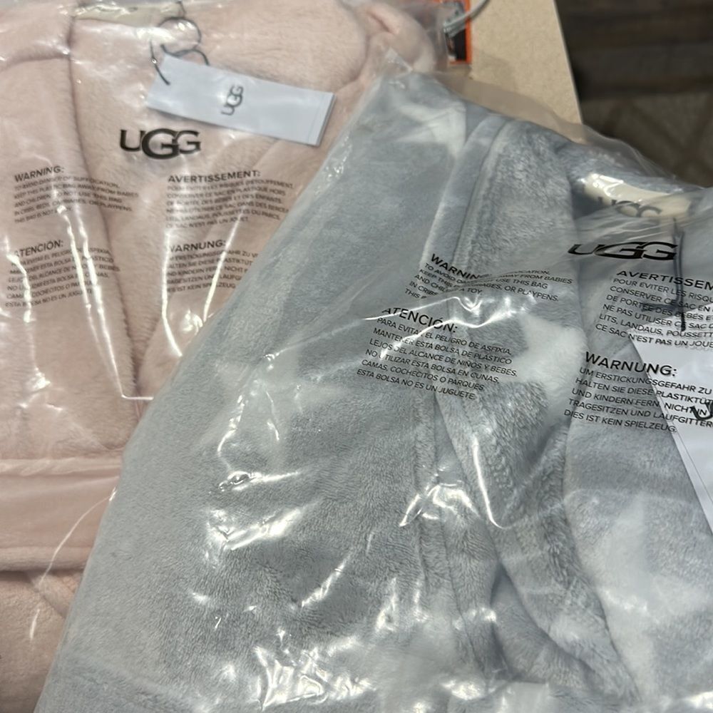 Ugg Grey/White Stars Cozy Fleece Miranda Cozy Fleece Hoodie Belted Wrap Robe NWT - Picture 16 of 17